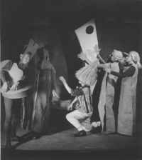 Balladyna, 1943, Act One. Rehearsal. Kirkor: J. Turowicz, Hermit: H. Jasiecki, Grabiec: T. Brzozowski, Alina: K. Zwolińska, Mother: E. Siedlecka, photo W. Witaliński
