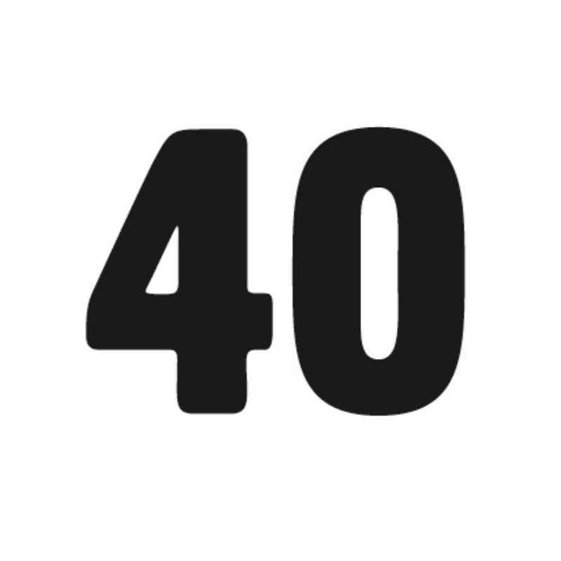 Grafika: czarna cyfra 40 na białym tle. Fragment jubileuszowego logo Cricoteki.