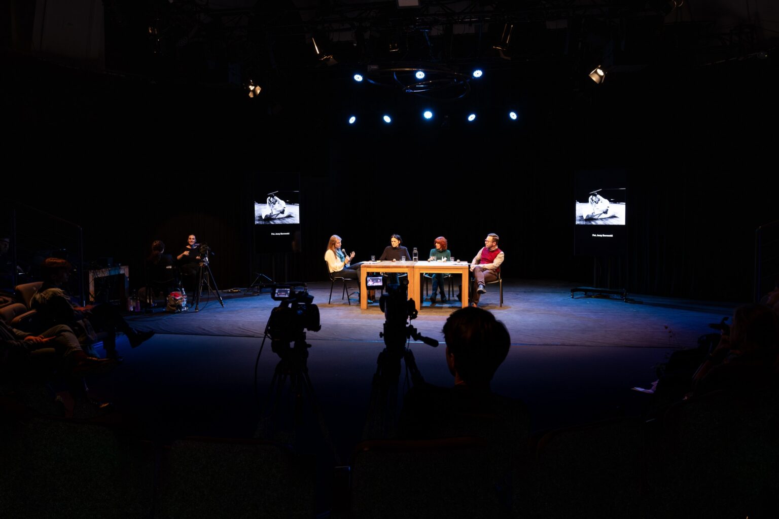 2024-11-06 - Dyskusja - Teatr Groteska - social media-40